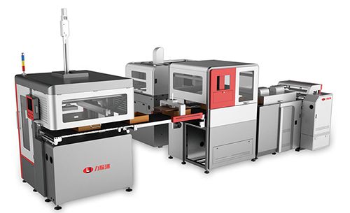 Machine de fabrication automatique de boîtes rigides
